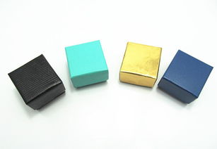 耳釘包裝與飾品盒 皮革制座套設(shè)計、廠家選擇與價格指南